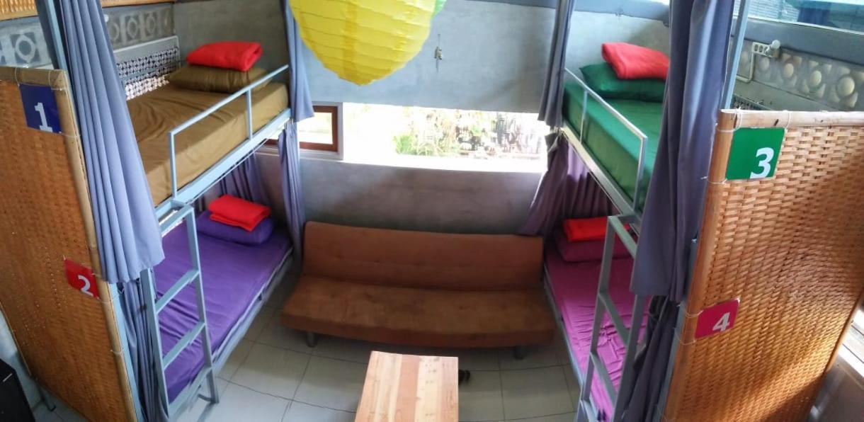 Condro Wulan Hostel Маланг Экстерьер фото