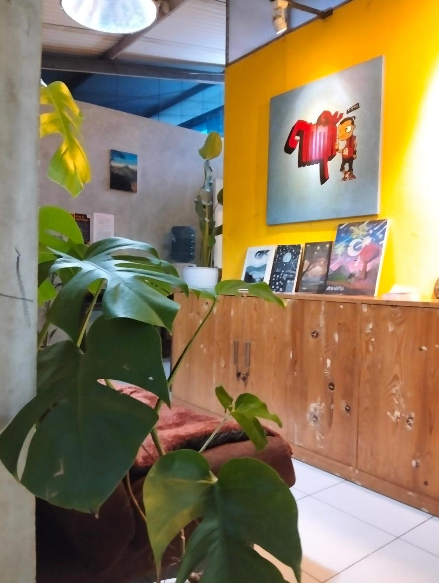 Condro Wulan Hostel Маланг Экстерьер фото